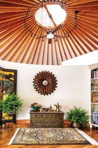 luxury-interior-yurt